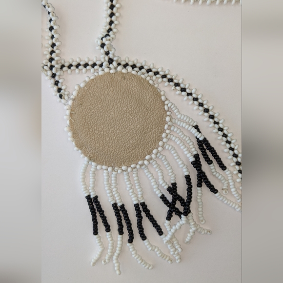 VTG BEADED LEATHER BACK NECKLACE - Picture 4 of 9